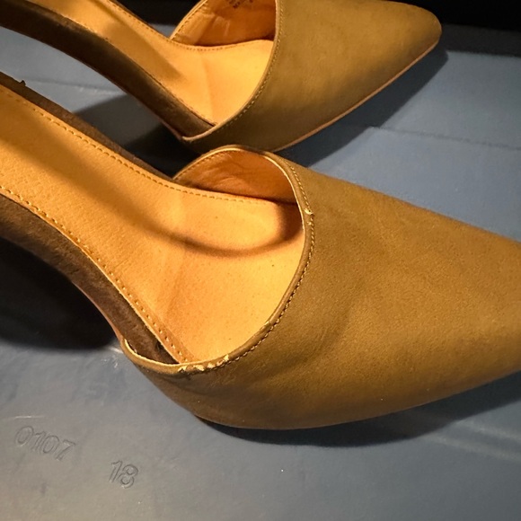 LOFT Heels - Picture 4 of 6